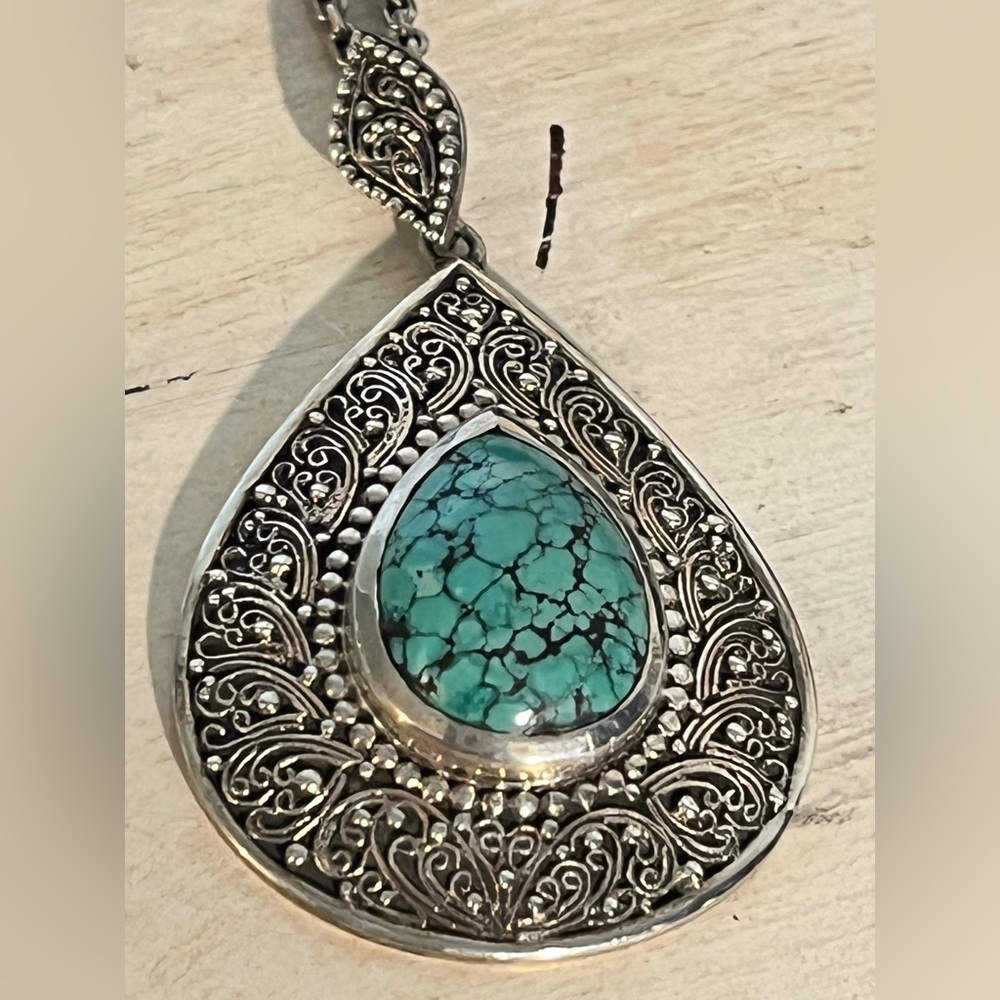 Beautiful piece marked 925 TGGC turquoise sterling necklace necklace